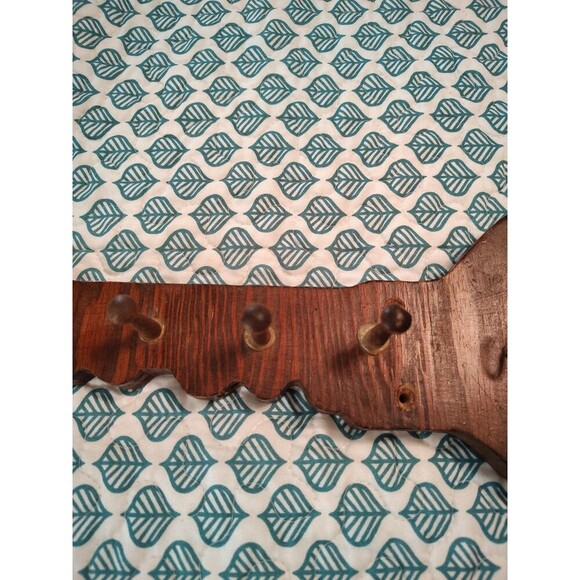 Vintage MCM Brown Wood Key Shaped Key Ring Hook Holder  Pegs 14.5 x 6.25" - Picture 5 of 12